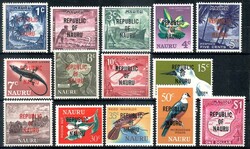 einheimische Bilder mit Aufdruck 1968, tadellos postfrisch, Pracht. ...