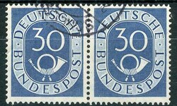 30 Pf. Posthorn 1951, im waager. Paar, mit Teilstpl. sauber entwertet ...