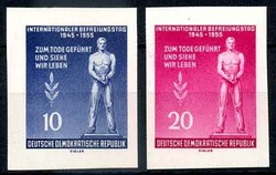 Block-Einzelmarken aus dem Gedenkstätten-Block 1955, geschnitten, ...
