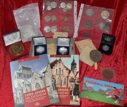 100.80.30: Multiple Lots - Coins - World Coins