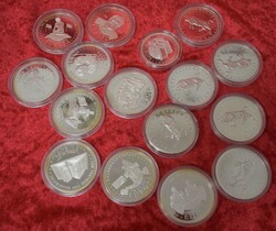 Konvolut im kl. Karton, dabei u. a. 16 Feinsilber-Europa-Medaillen ...