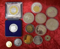 Konvolut im kl. Karton, dabei u. a. 16 Feinsilber-Europa-Medaillen ...