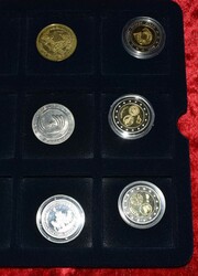 Modernes Münz- und Medaillen-Konvolut: zum einen zahlr. Medaillen ...