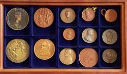 100.100: Multiple Lots - Medals
