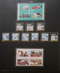 UNO TREUHANDGEBIET IM PAZIFIK. Sammlung in 3 selbstgestalteten Alben ...