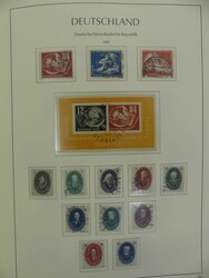 Praktisch komplette Sammlung in 3 Falzlosalben (mehrfach ...