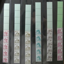 Partie von 39 rollenden Burgen und Schlössern, alte und neue ...