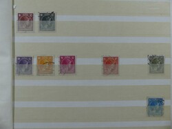 Dublettenbestand in einigen Steckbüchern und alten Vordruckalben. ...