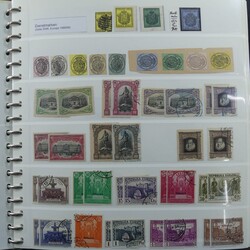 Dickes Album mit 40 Doppelseiten, auf denen etwas Ungewöhnliches, ...