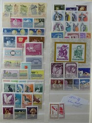 Dickes Steckbuch aus den 50er Jahren bis 2000 mit einigen Blöcken ...