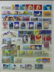 Steckbuch mit vielen Ausgaben aus der Neuzeit, dabei einige ...