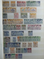 Dünnes Steckbuch mit meist China-Klassik. Dazu auch etwas Hongkong.  ...