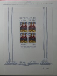 Motivsammlung mit Blöcken und Kleinbögen (u.a. Cap Verde) in 3 Alben