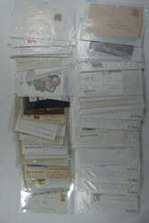 Sammlung von über 100 Belegen aus aller Welt zum Thema Pilze. ...