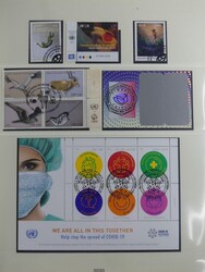 Komplette Sammlung von 1969-2022 in 4 Lindner Vordrucken. Dazu in 2 ...