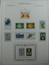 Komplette Sammlung bis 2002 mit einigen Kleinbögen im Album.  ...