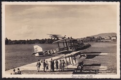 BS Basel 1933 Flugplatz Foto Einsteigeperrons  Automatically ...