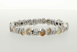 Fancy Diamonds-Armband Wunderschönes Armband in Weissgold 18K mit 18 ...