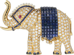 550.40: Jewelry, brooches and pins