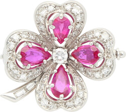 550.40: Jewelry, brooches and pins