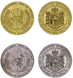 Set zu einer Gold- und einer Silbermedaille zum Eintritt des ...