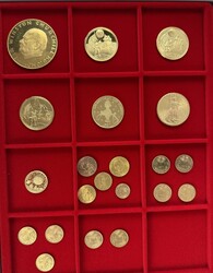 ALLE WELT, Sammlung von 21 Goldmünzen und Goldmedaillen. Dabei u.a.: ...