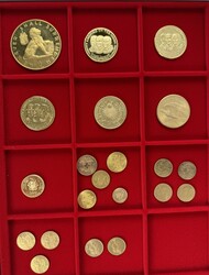 ALLE WELT, Sammlung von 21 Goldmünzen und Goldmedaillen. Dabei u.a.: ...