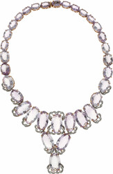 550.30: Jewelry, chains / pendants / necklaces