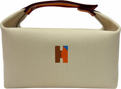 300.50: Mode, Handtaschen