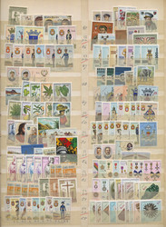 7210: Collections and Lots Portugese Colonies