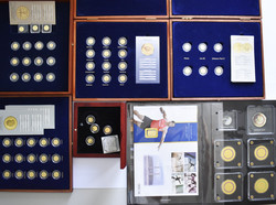100.80.10: Lots - Münzen - Goldmünzen aus aller Welt