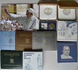40.200.390: Europe - Italy - Euro - Coins