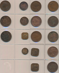 Drei Münzblätter mit 58 Münzen der Straits Settlements, dabei ...