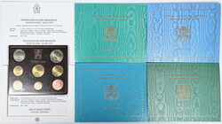 40.200.330: Europe - Italy - Papal-States: Euro - Coins
