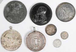 Lot 8 Medaillen in Silber, Eisen und Zinn zum Thema Religion und ...