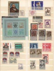1945/2000 (ca.), umfangreicher Bestand von losen Marken/Einheiten im ...
