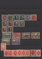 1918/1923 (ca.), accumulation in two stockbooks, often heavily ...