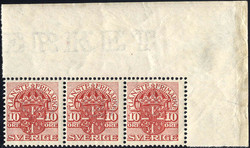 1910/14, Servizio, 10 Öre rosso, striscia di 3, angolo di foglio (Mi ...