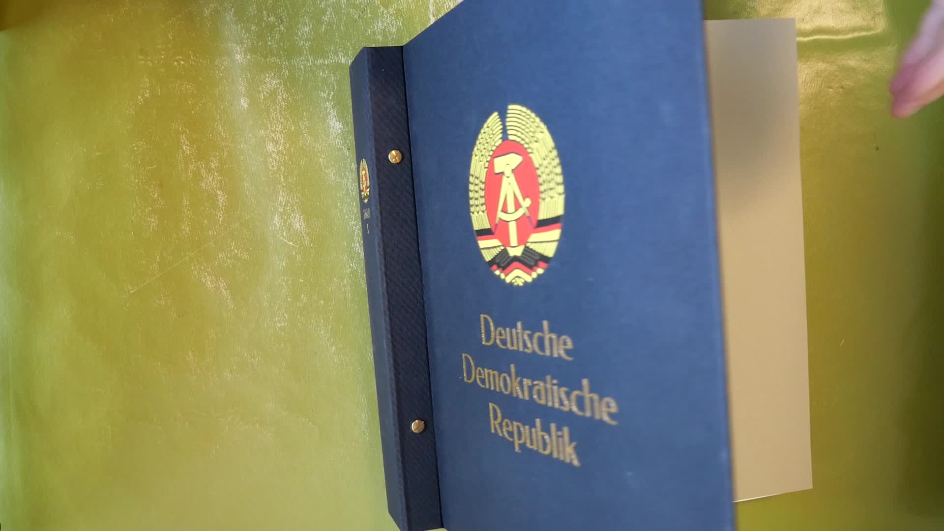 1949/1975,kpl. gestempelte Slg. im Davo Falzlos Vordruckbinder mit ...