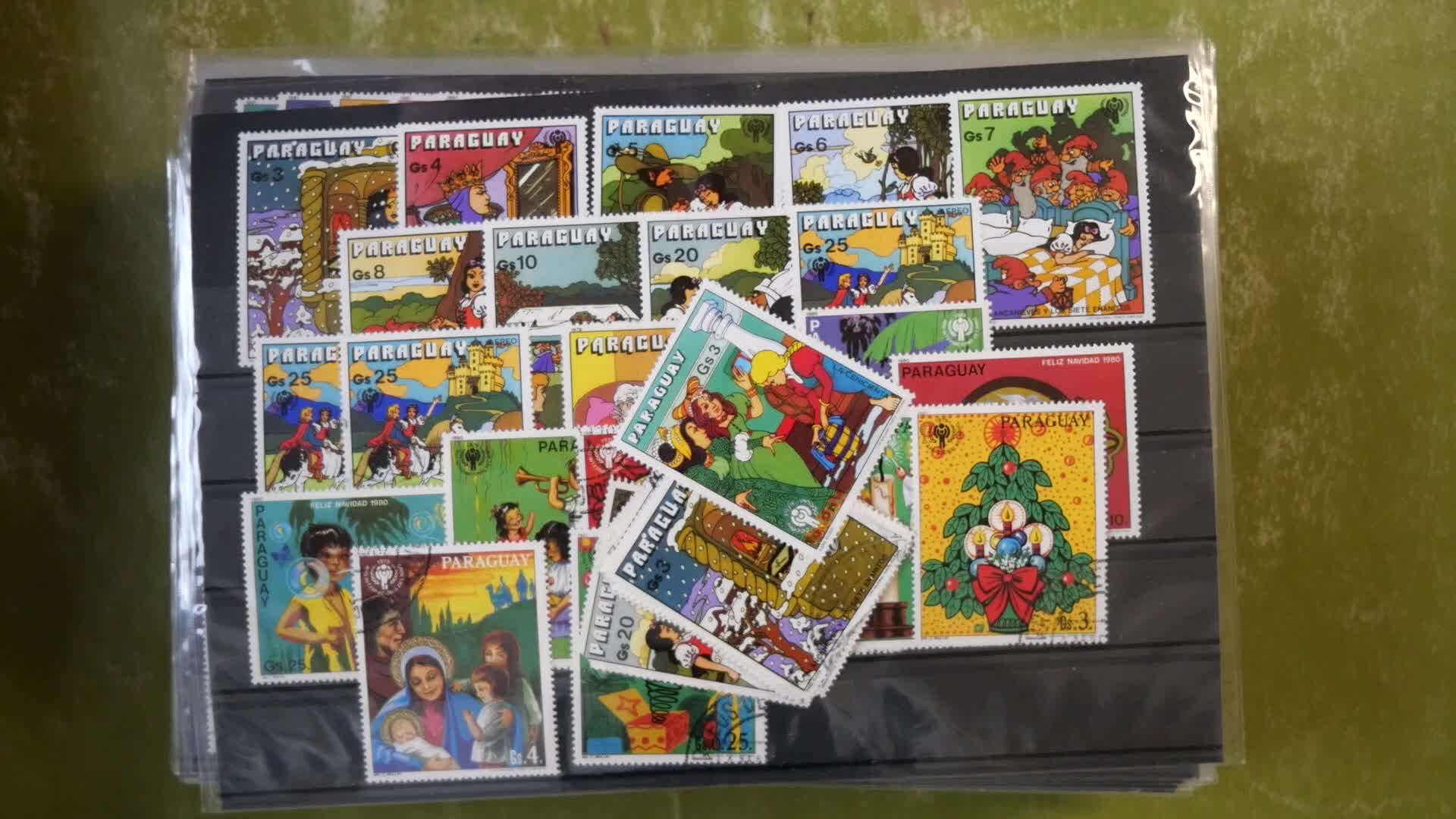 Umfangreiche Bestände, enorm viel Material, einschl. ...