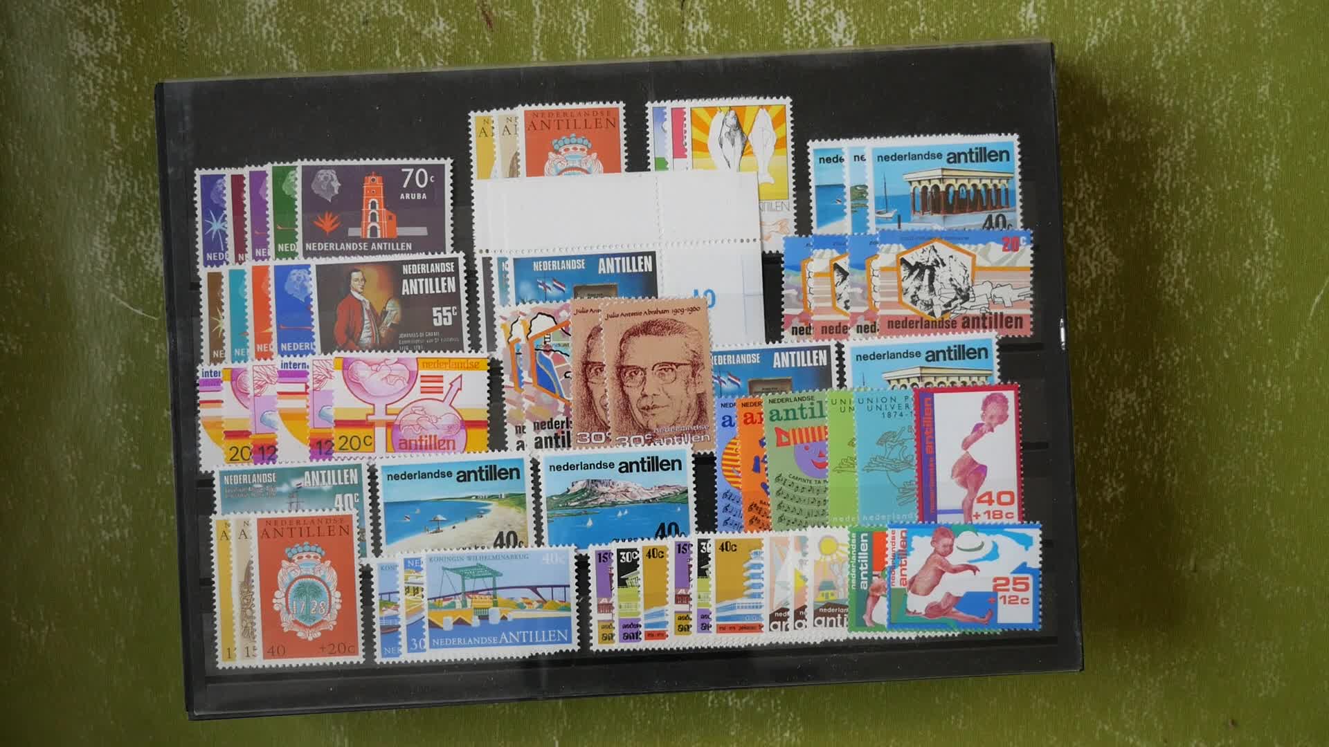 Umfangreicher Bestand auf üb. 50 gr. meist dicht gesteckten ...