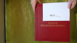 1380: 東德 - Collections