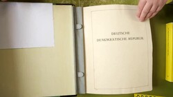 1380: 東德 - Collections