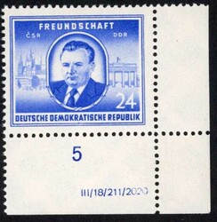 1952, 24 Pfg. Gottwald als postfrische Bogenecke unten rechts mit ...