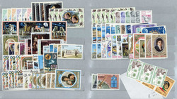 1505: Abu Dhabi - Collections