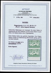 1923, 10 M. Flugpost als senkrechtes Unterrandpaar, obere Marke ...