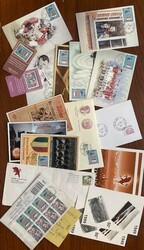 TEMATICA TORINO CALCIO - Una busta contenente cartoline, francobolli, ...