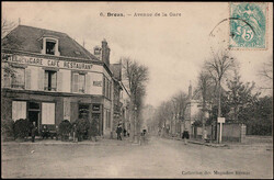 Dreux,  Avenue de la Gare 1906  I-II