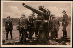Exerzieren am schweren Flakgeschütz um 1940  I-II