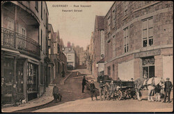 Guernsey,  Rue Vauvert mit Pferdewagen 1907  I-II